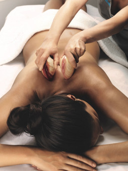 Masáž lávovými mušlemi 50...